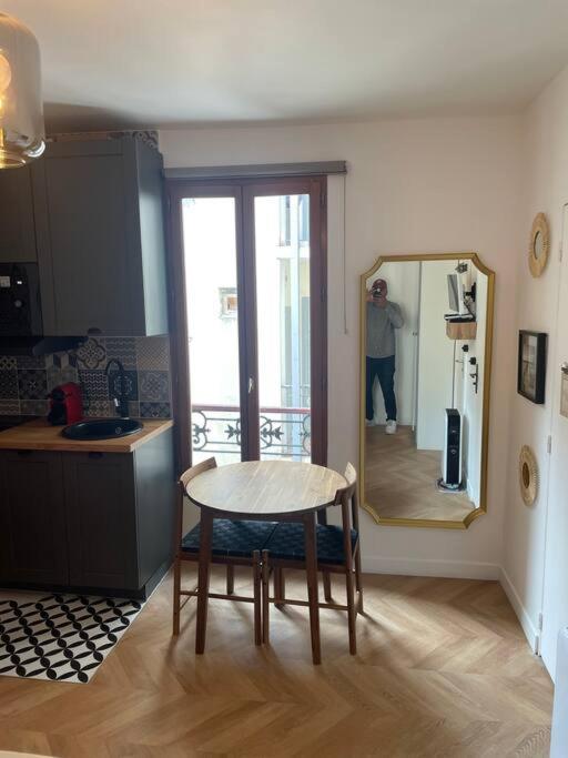 The Place To Be In Apartment