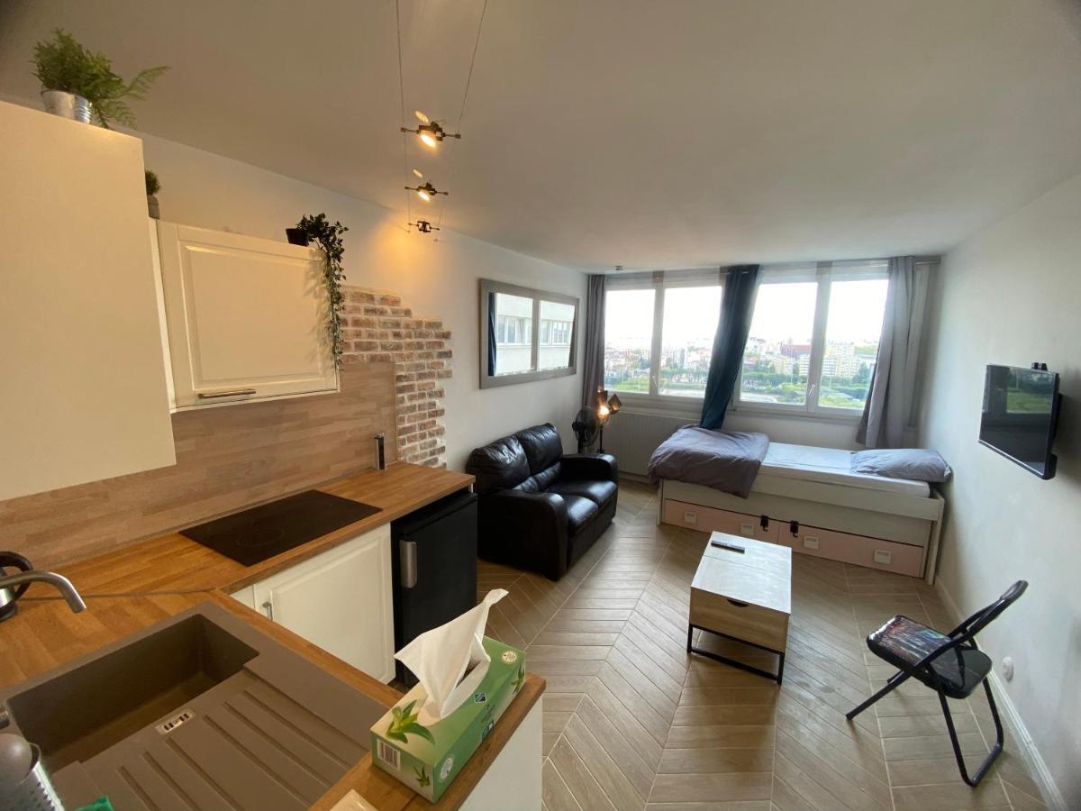 Full Loft In - 2 Single Beds For 2 - Chinatown *