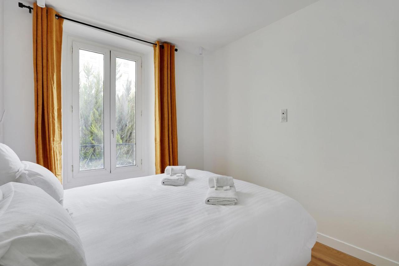 Pick A Flat's In Nation - Rue D'avron * Paris