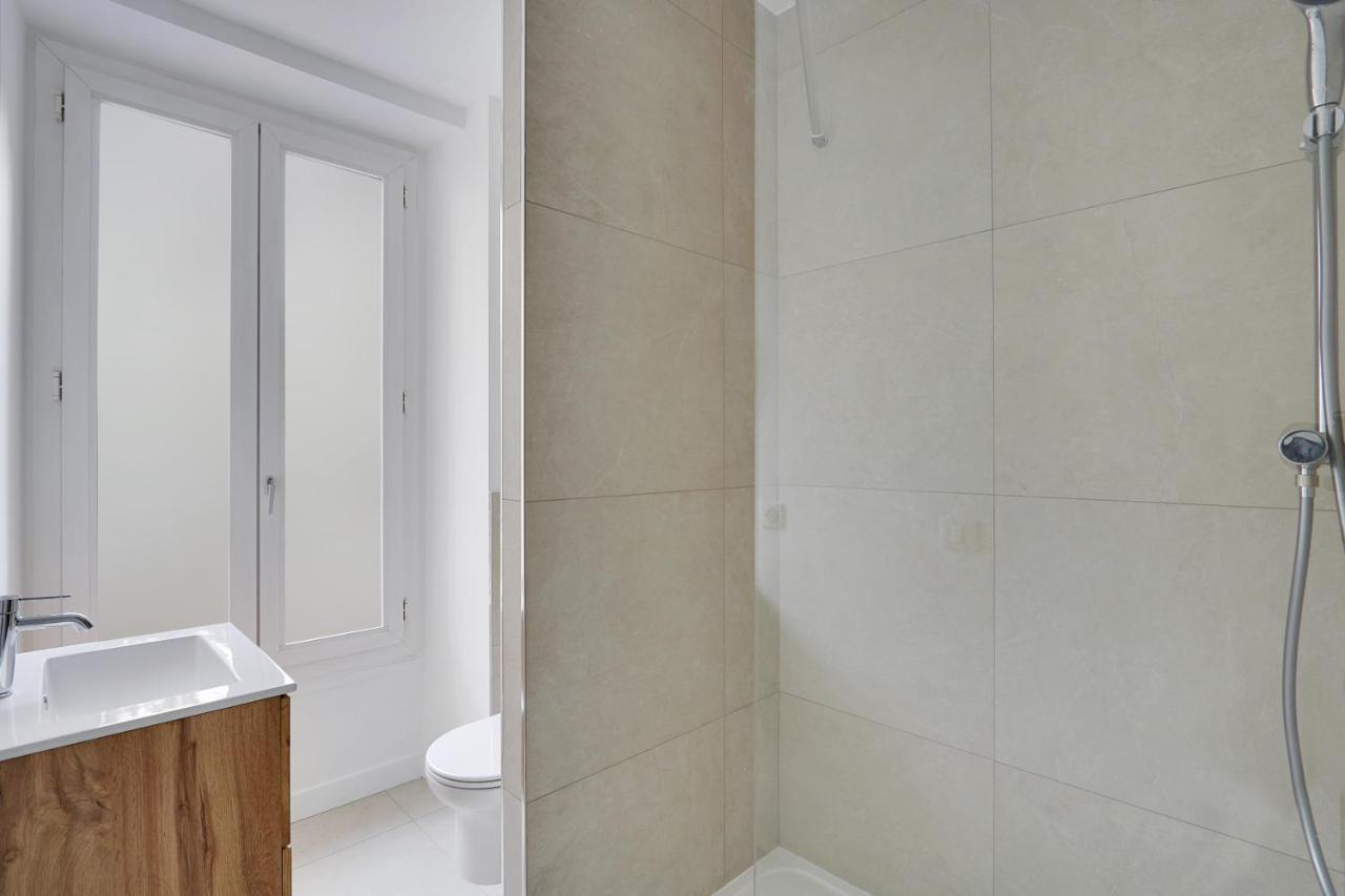 Pick A Flat's In Nation - Rue D'avron Paris