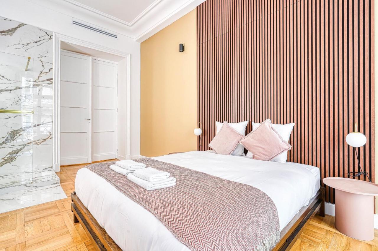 Luxueux Victor Hugo Apartment Paris