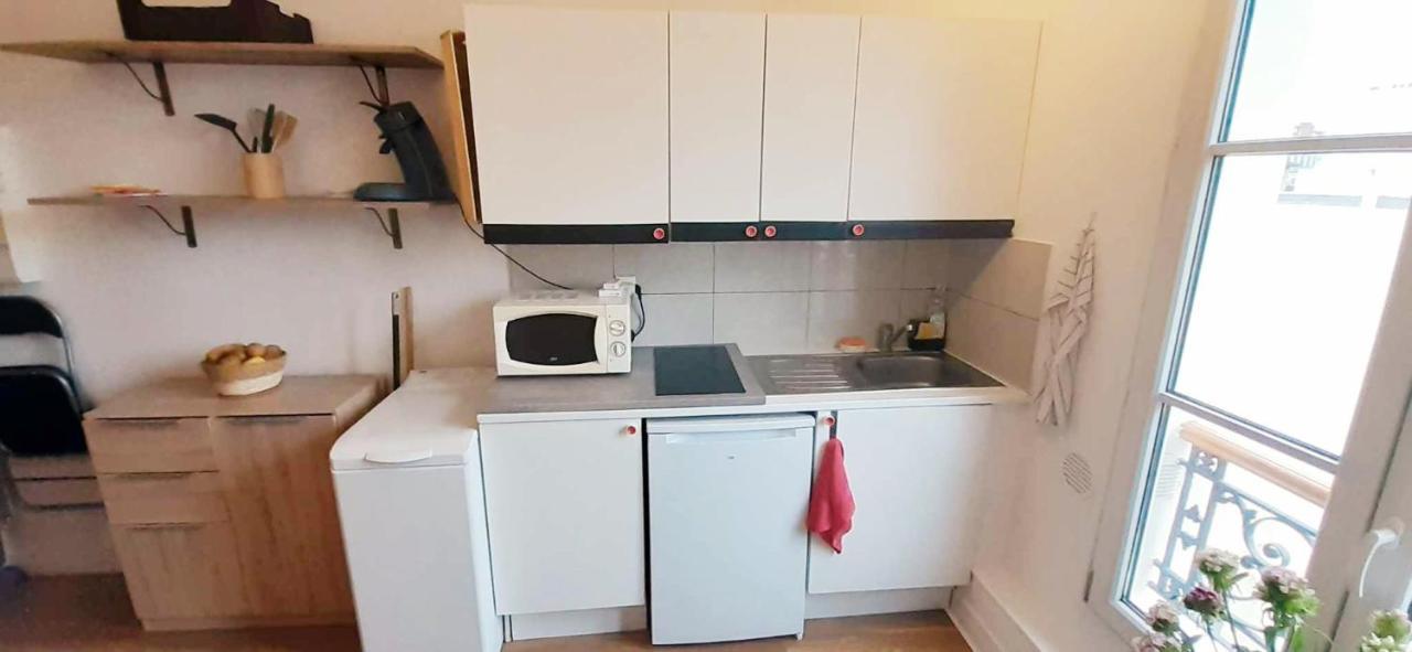 Studio Cosy 18e Jules Joffrin * Paris