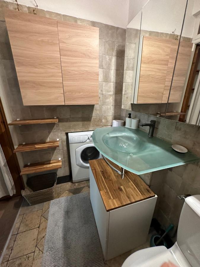 Exclusif Quartier Latin Avec Jardin, Charme Fou ! Paris
