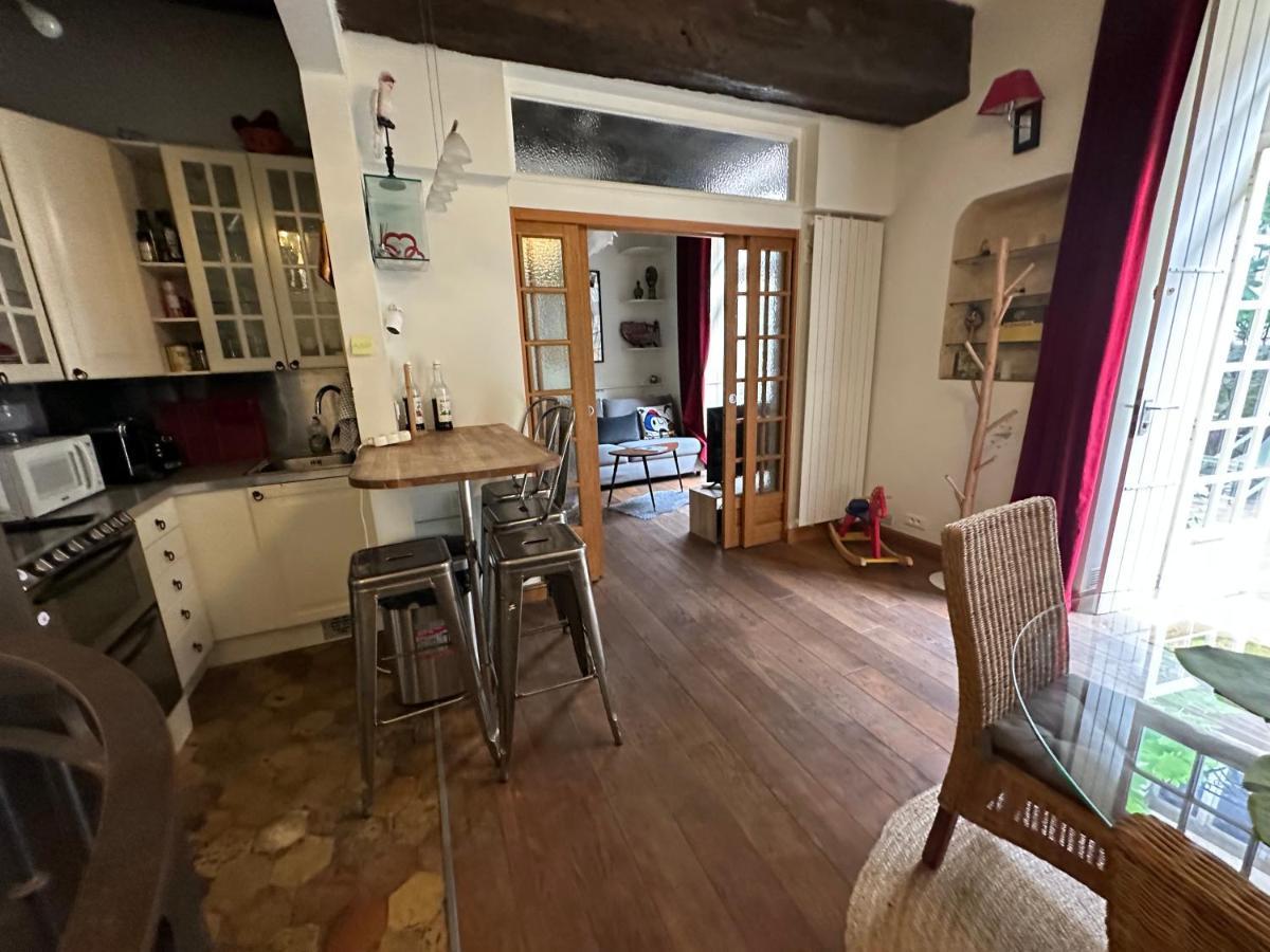 Exclusif Quartier Latin Avec Jardin, Charme Fou ! Paris