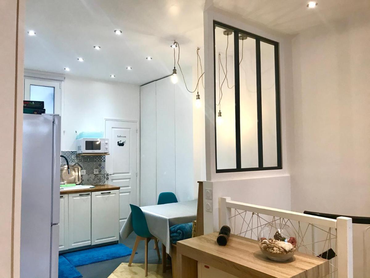 Apartment Adorable Souplex Batignolles Paris