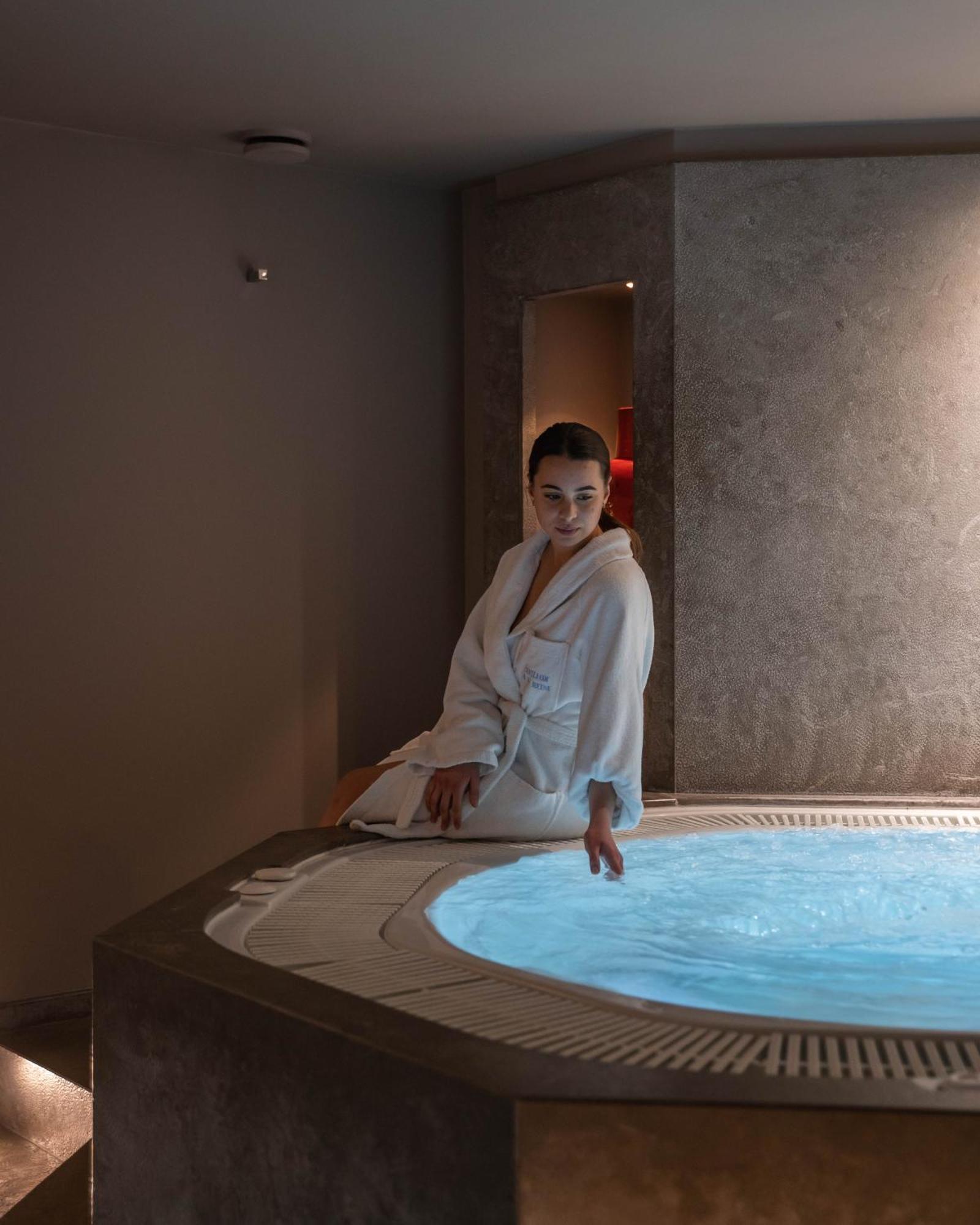 Le Pavillon De La Reine & Spa, Place Des Vosges Hotel 5*