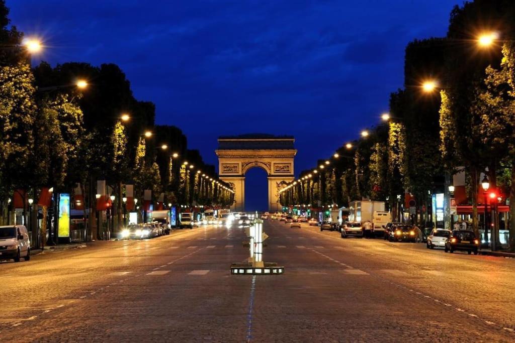 Appartement 16 -near Champs-elysees 75m2