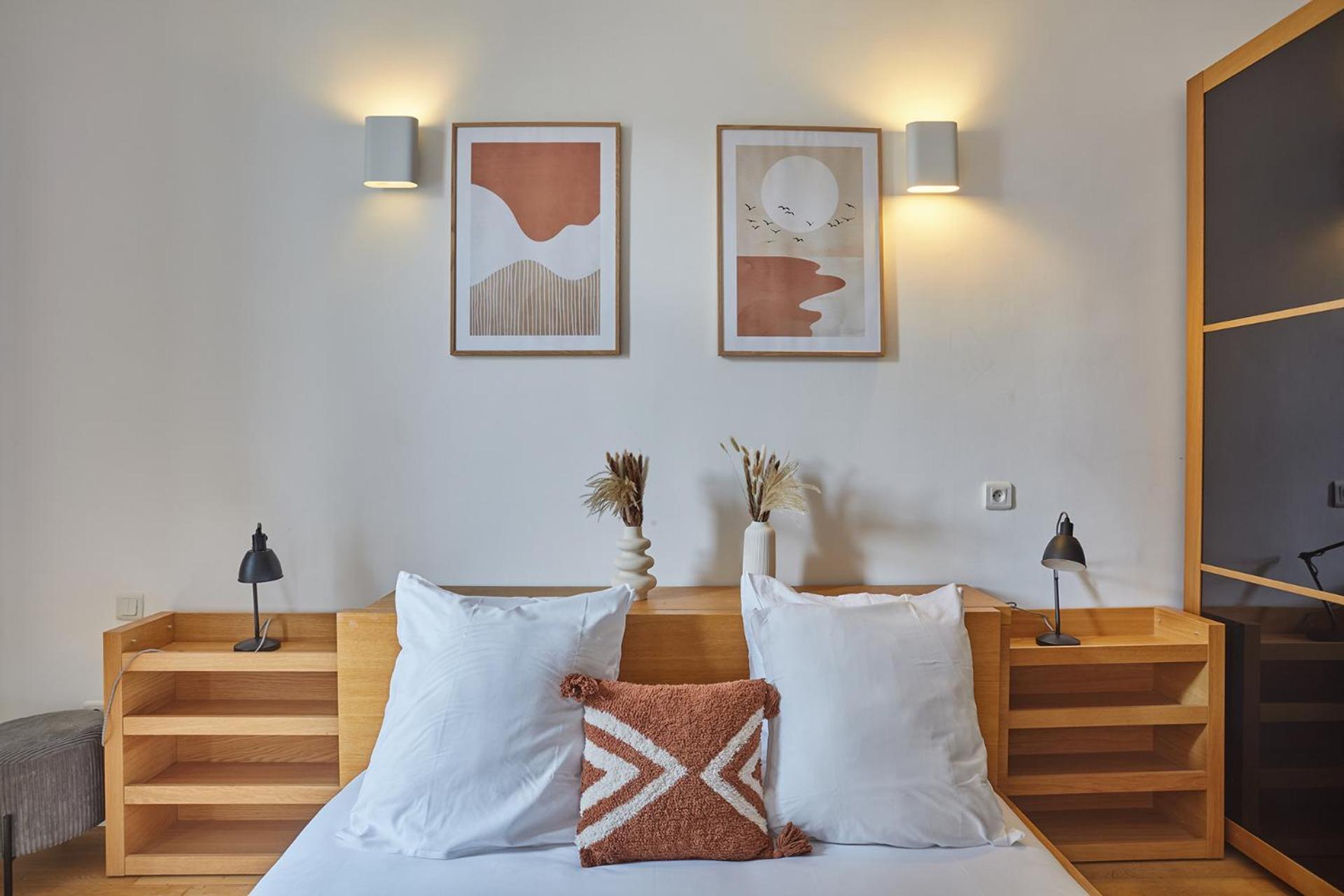 Apartment Center Of Montmartre By Prestige Paris