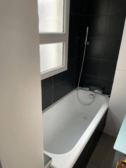 Amazing Flat Near Parc Monceau Apartment Paris