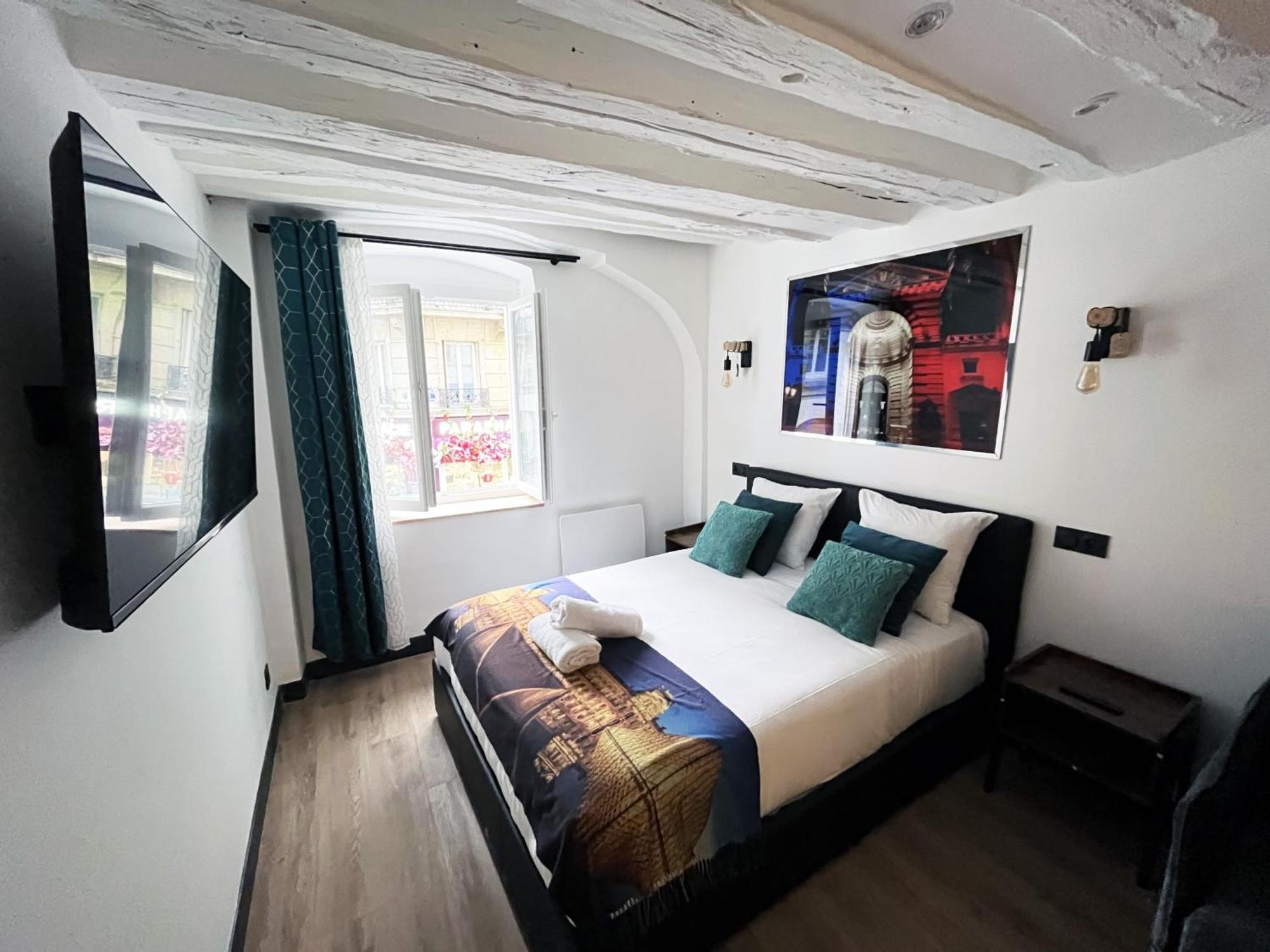 Urban Flat 175 - Loft St Denis Apartment *