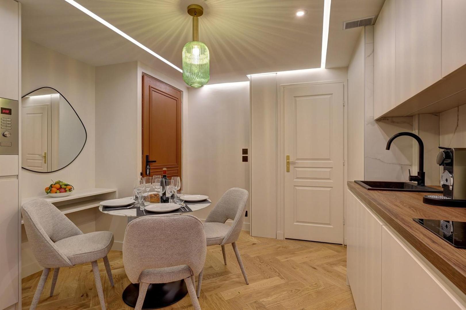 367 Fondary 1 - Superb In
