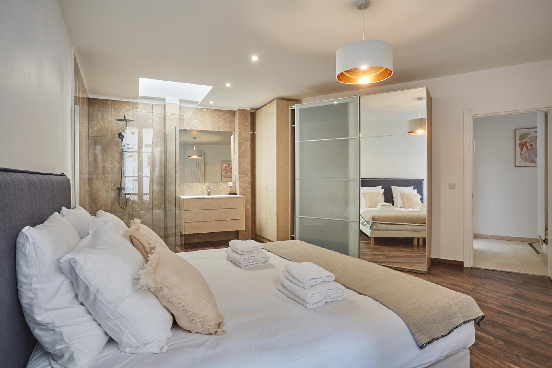 Center Of Montmartre By Prestige * Paris