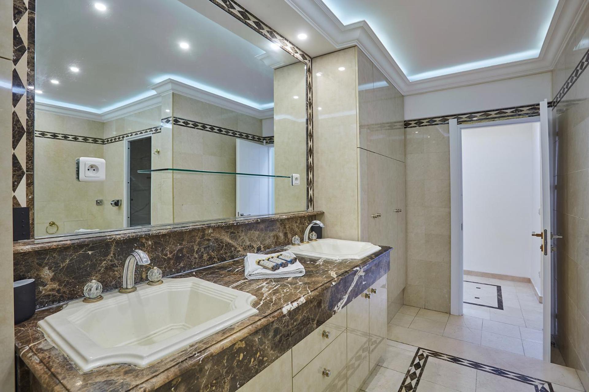 Center Of Montmartre By Prestige Paris
