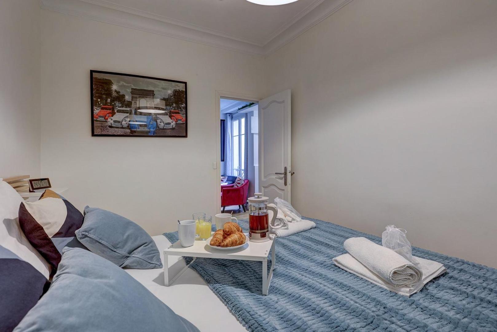 660 Melanie - Superb In Apartment *