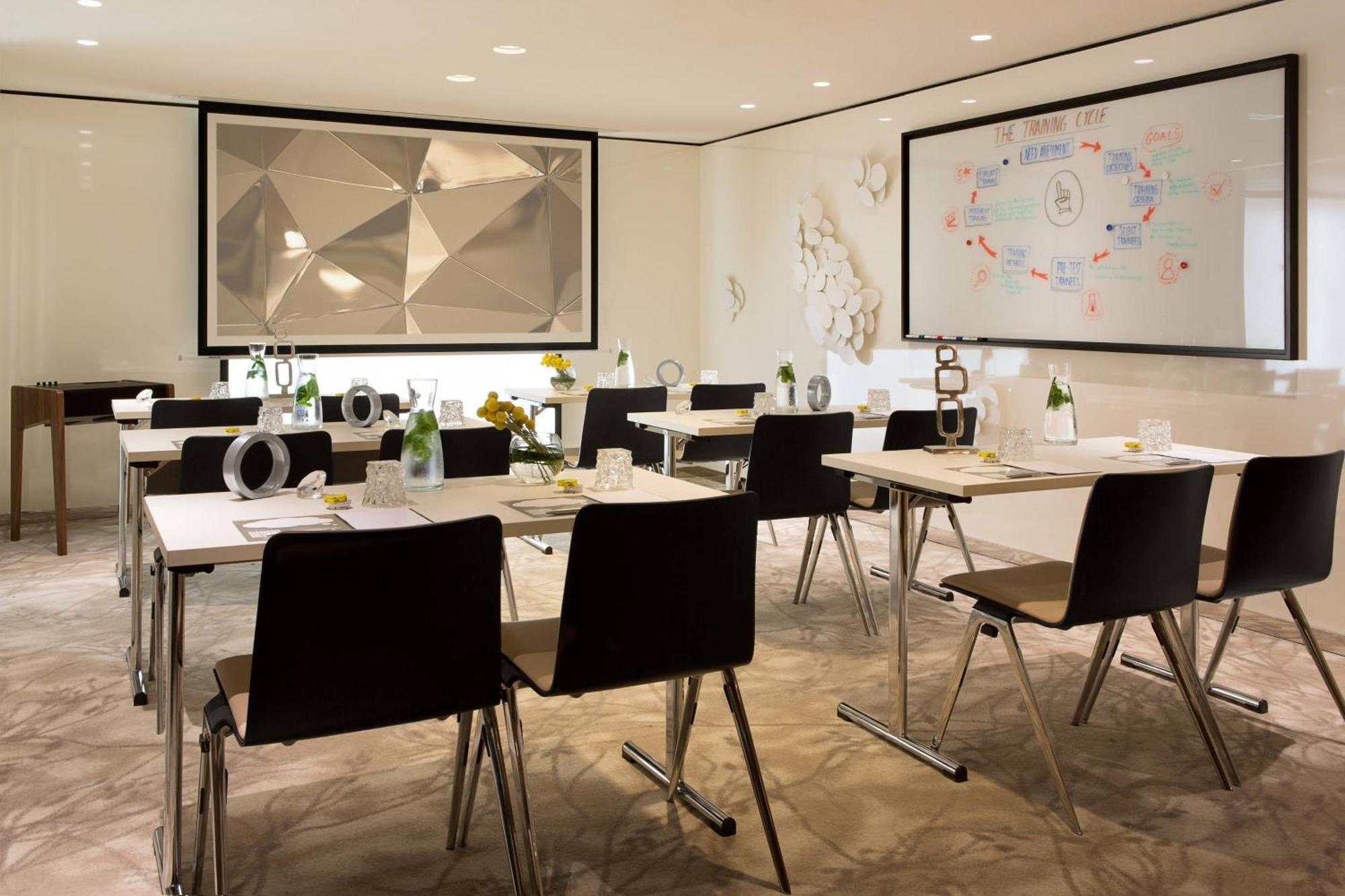 Renaissance Republique Hotel&spa 5* Paris