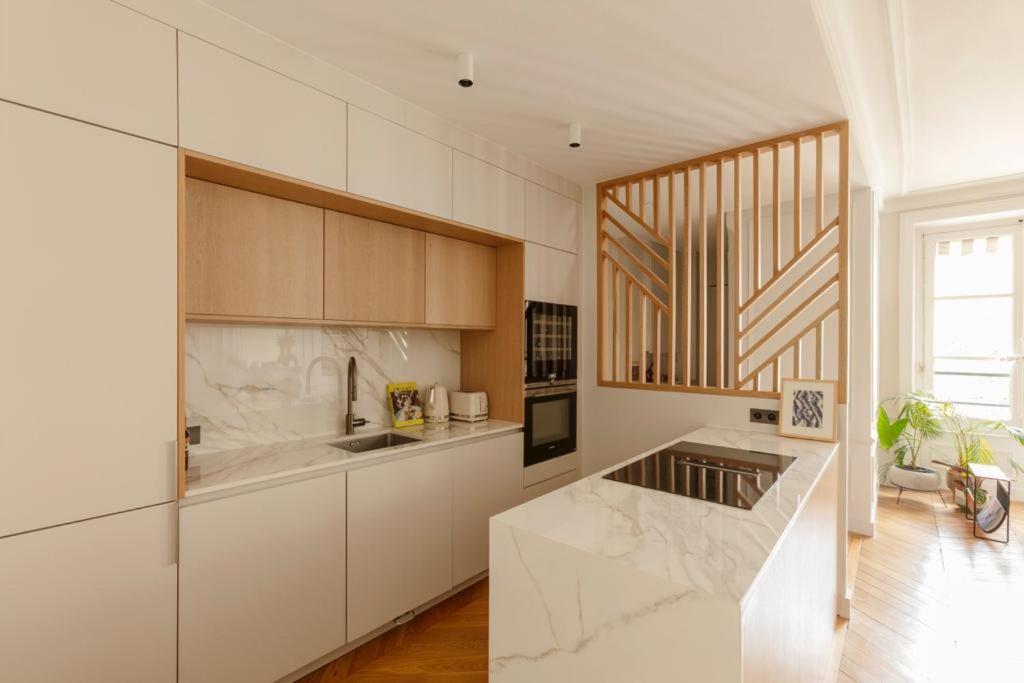 Luxury Saint Germain Des Pres Apartment Paris