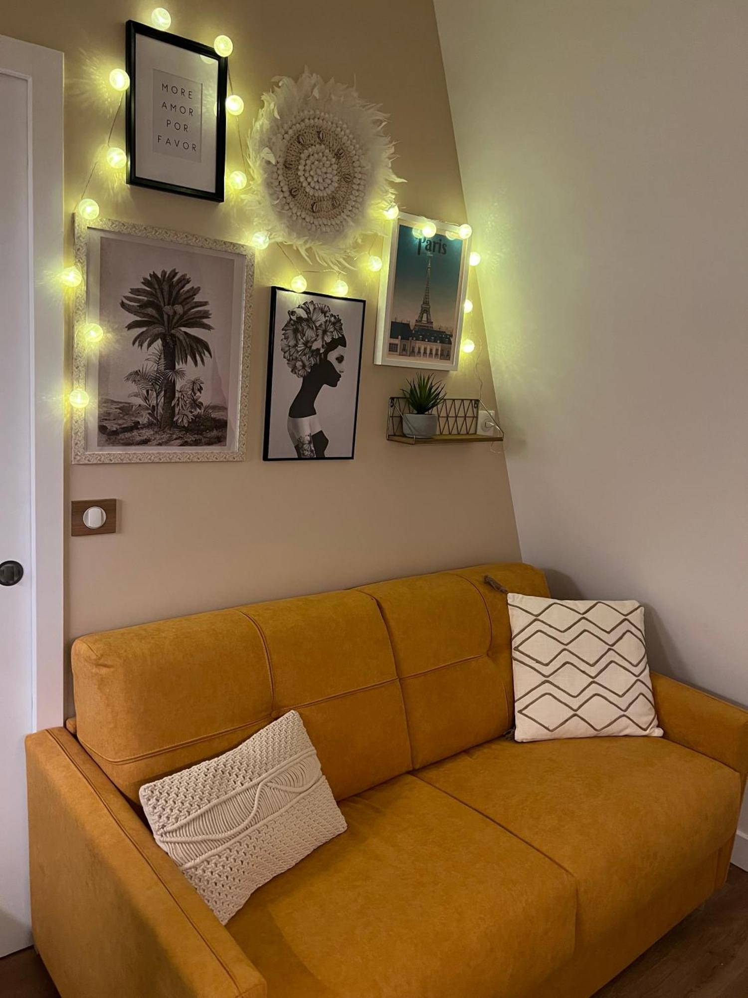 With Fabulous View On Roofs Homestay Paris
