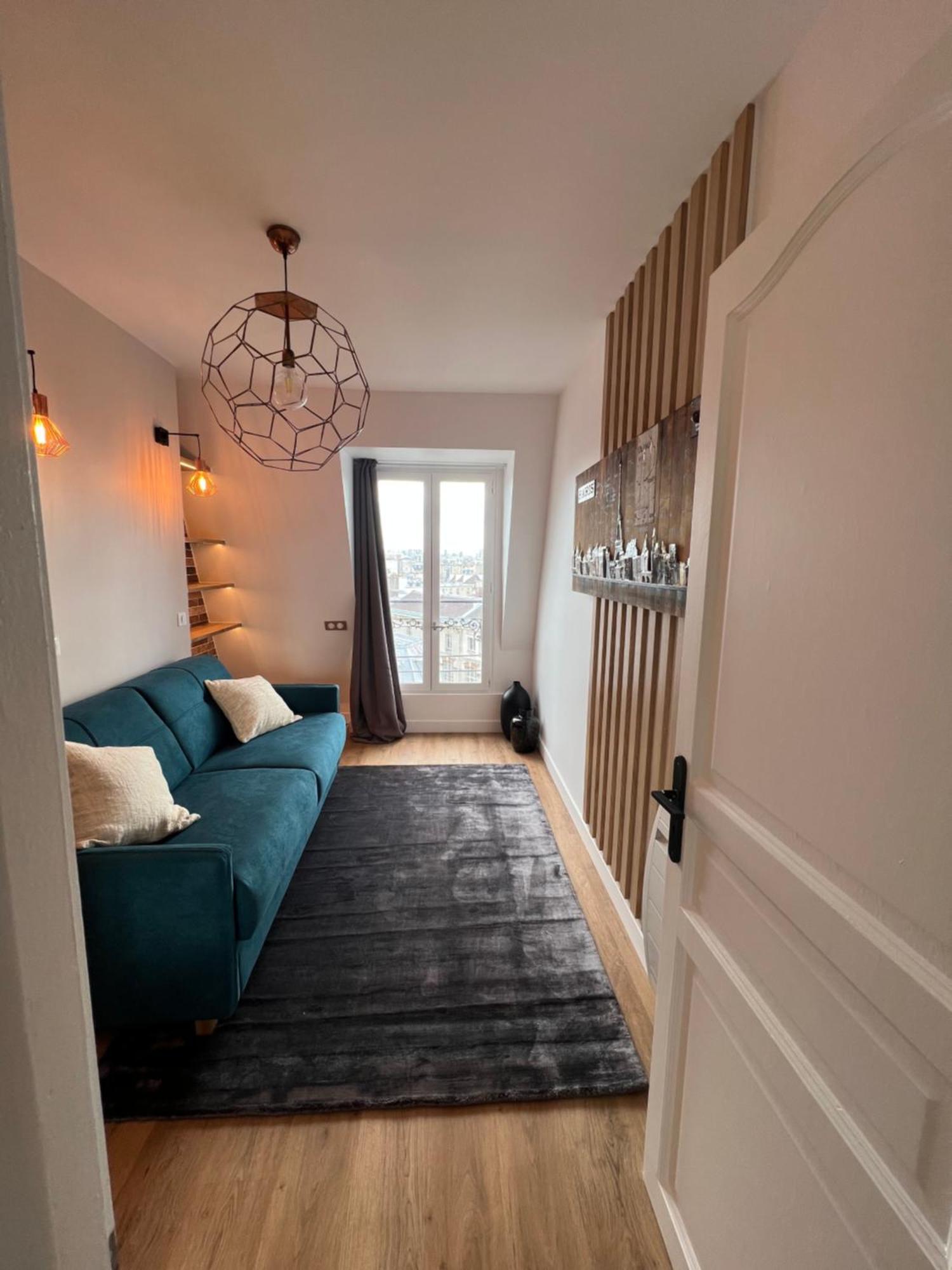 Homestay With Fabulous View On Roofs Paris