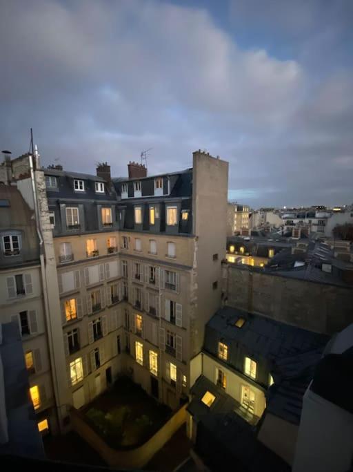Luxe Paris-champs-elysees Apartment