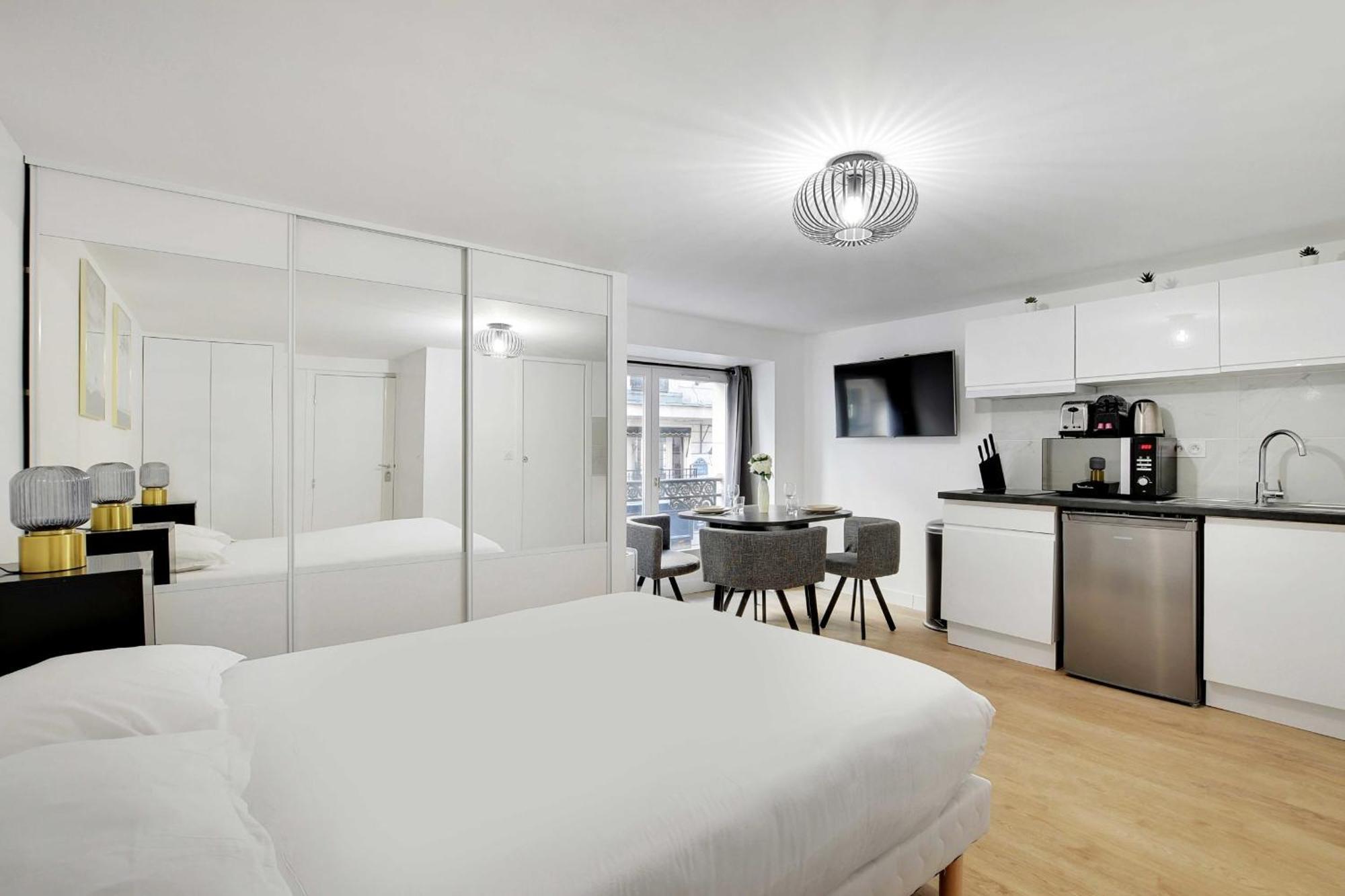 Appartement Cmg - Operagrands Magasins Paris