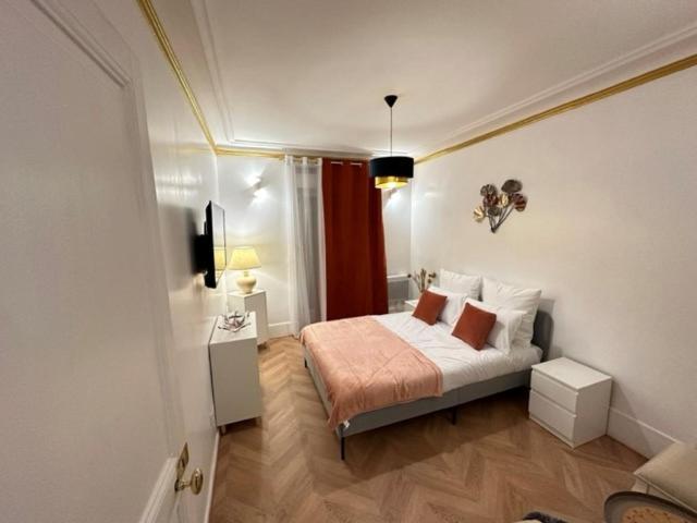 Sci Immo Voltaire Apartamento *