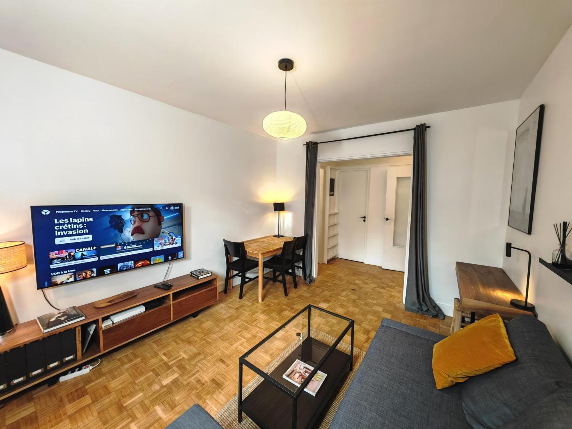 Havre De Paix Aux Buttes Chaumont Apartamento *