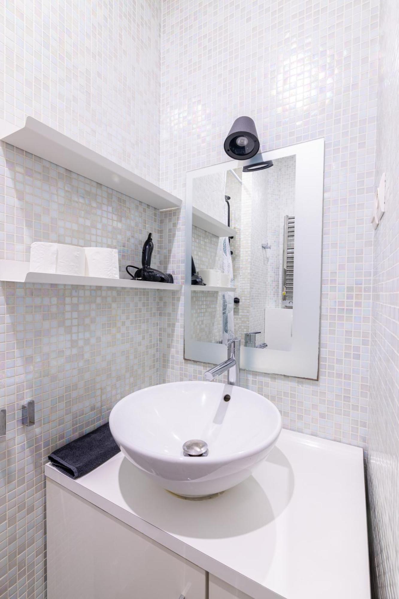 Luxurious 1 Bedroom Republique Vinaigriers Free Netflix Appartement Paris