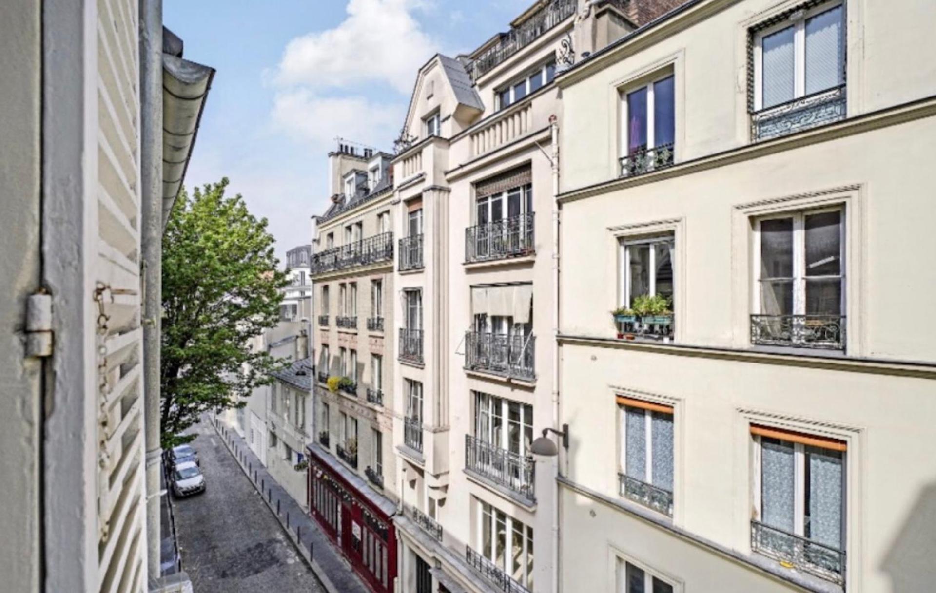 Sweet Montmartre Apartment