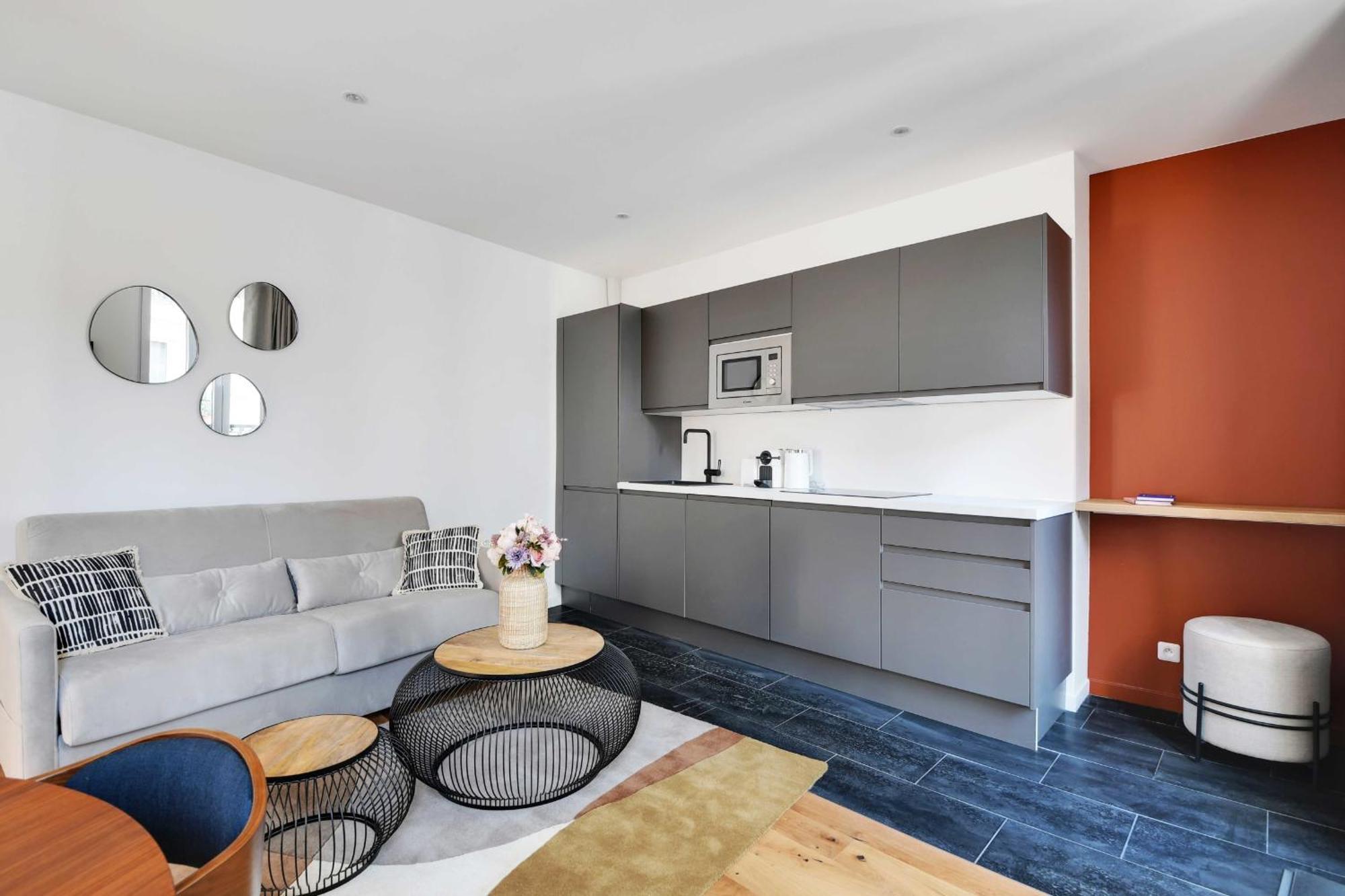 Sacre Coeur Apartment