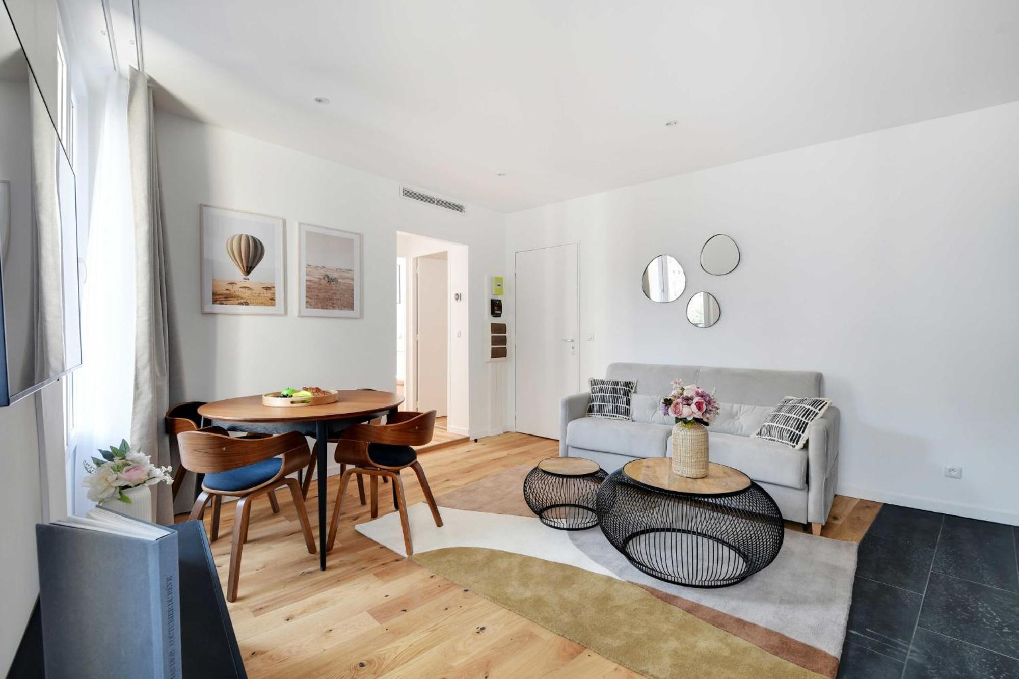 Sacre Coeur Apartment *