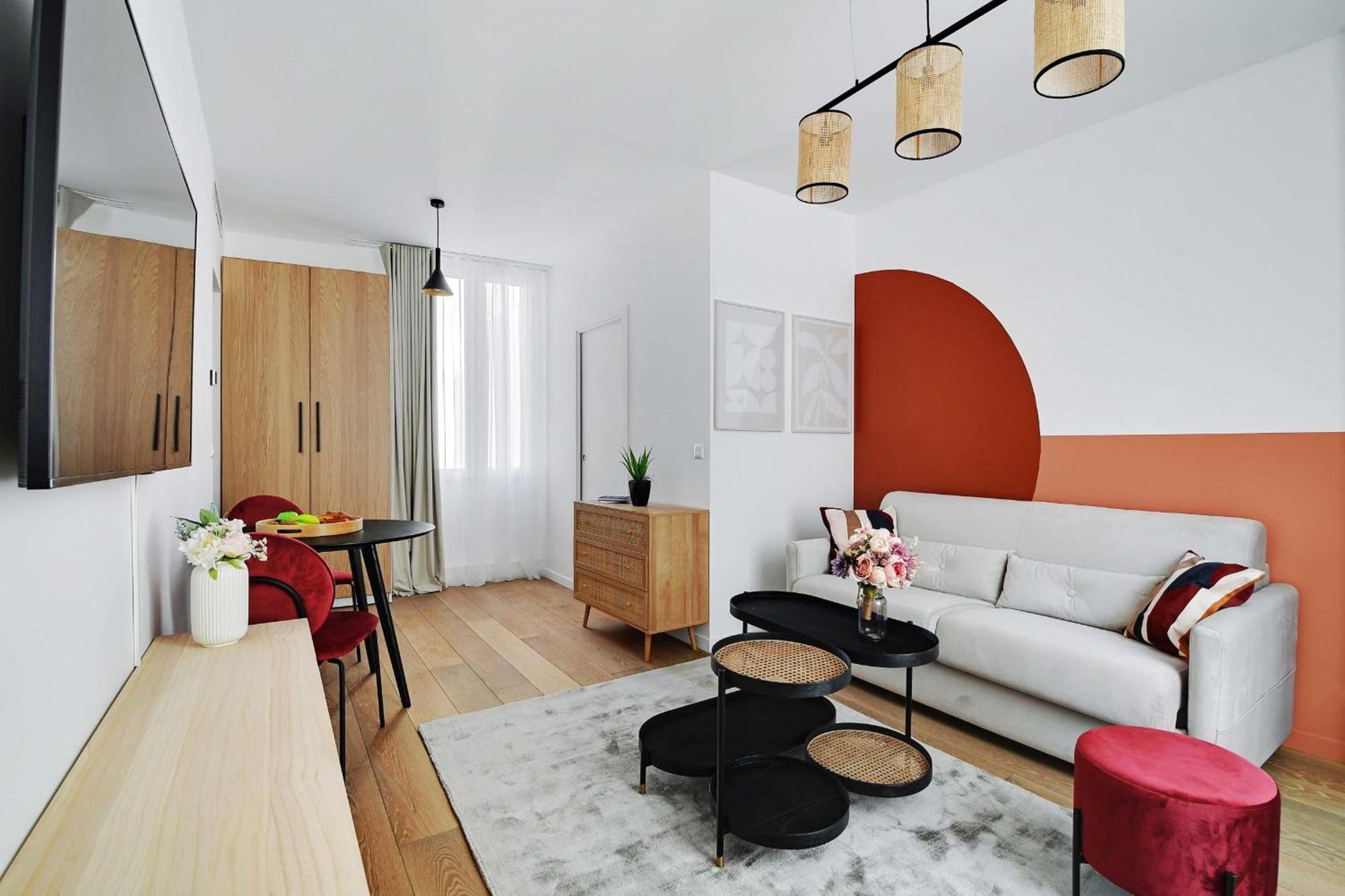 Sacre Coeur Apartment *