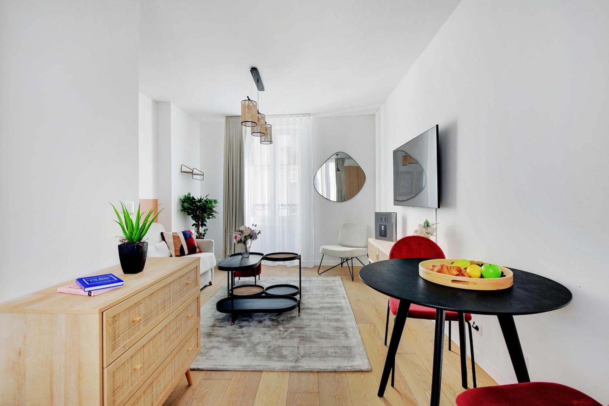 Sacre Coeur Apartment *