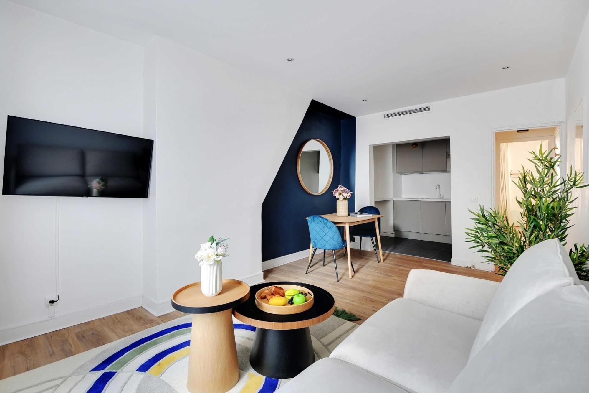 Sacre Coeur Apartment *
