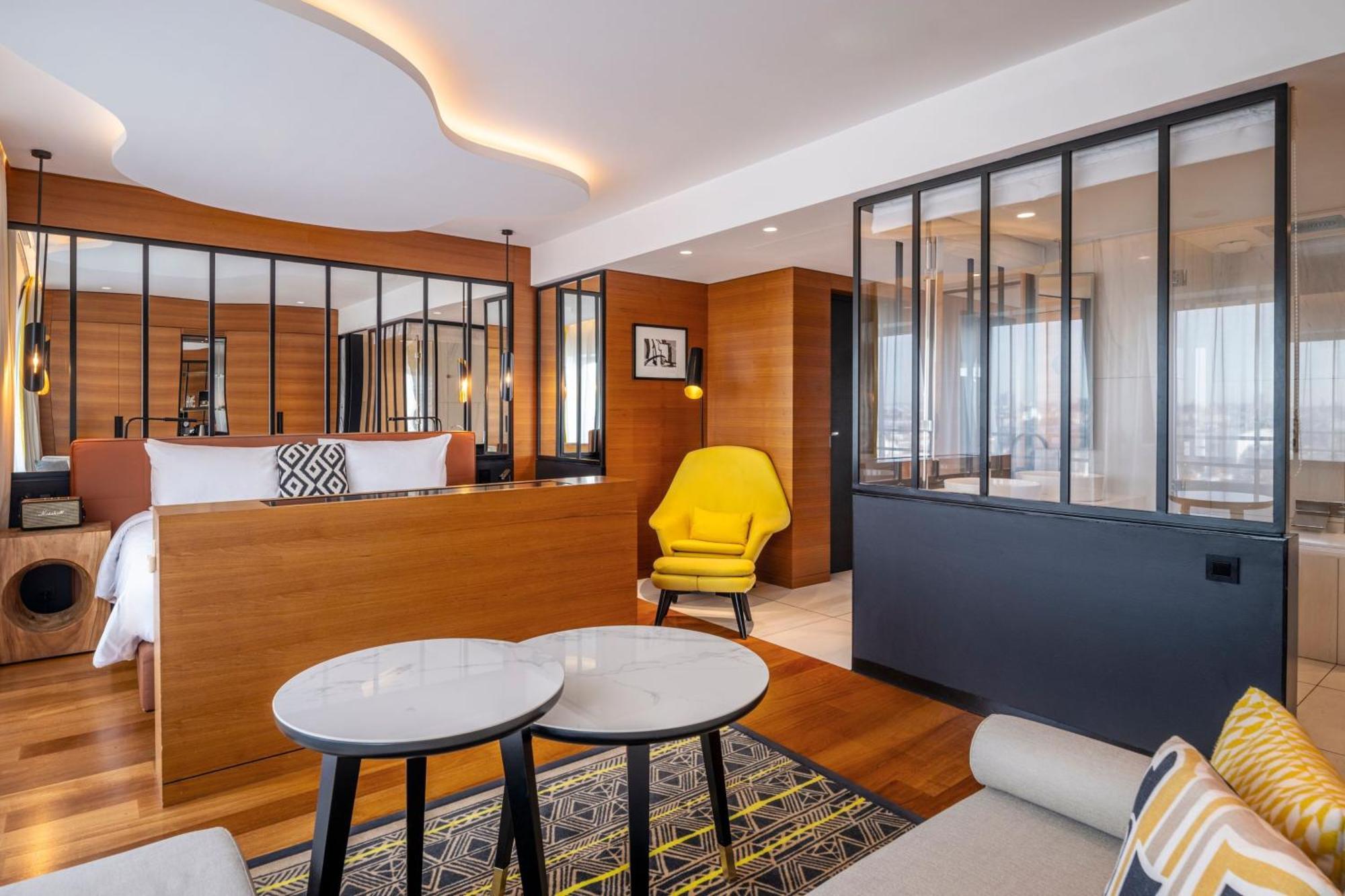 Renaissance Republique Hotel&spa Hotel