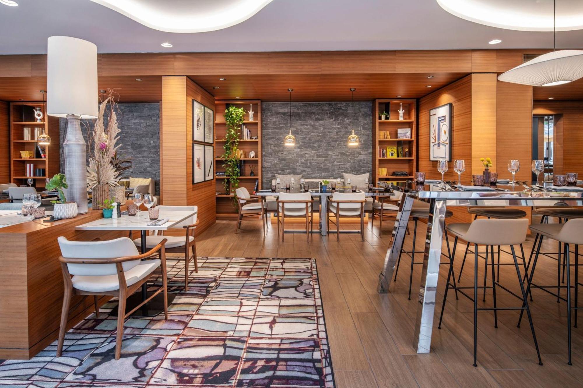 Renaissance Republique Hotel&spa Hotel