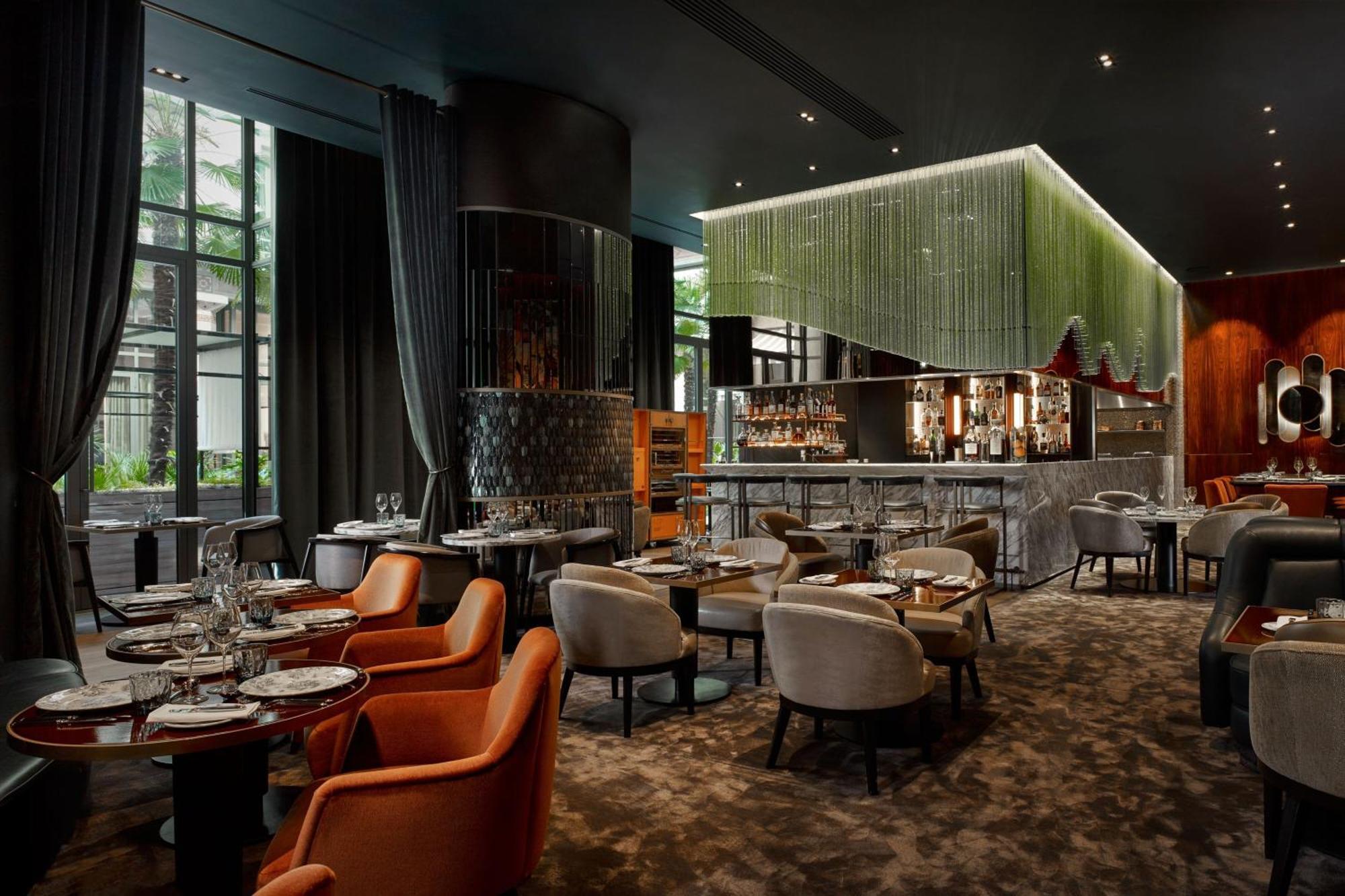 Prince De Galles, A Luxury Collection Hotel, 5* Paris