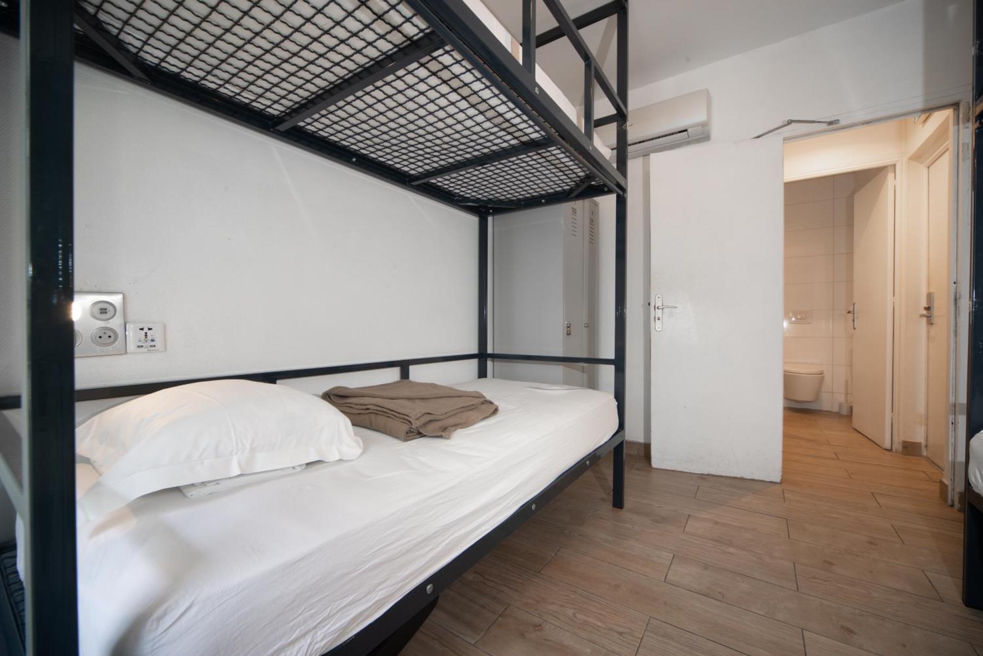 Hostel Enjoy Paris