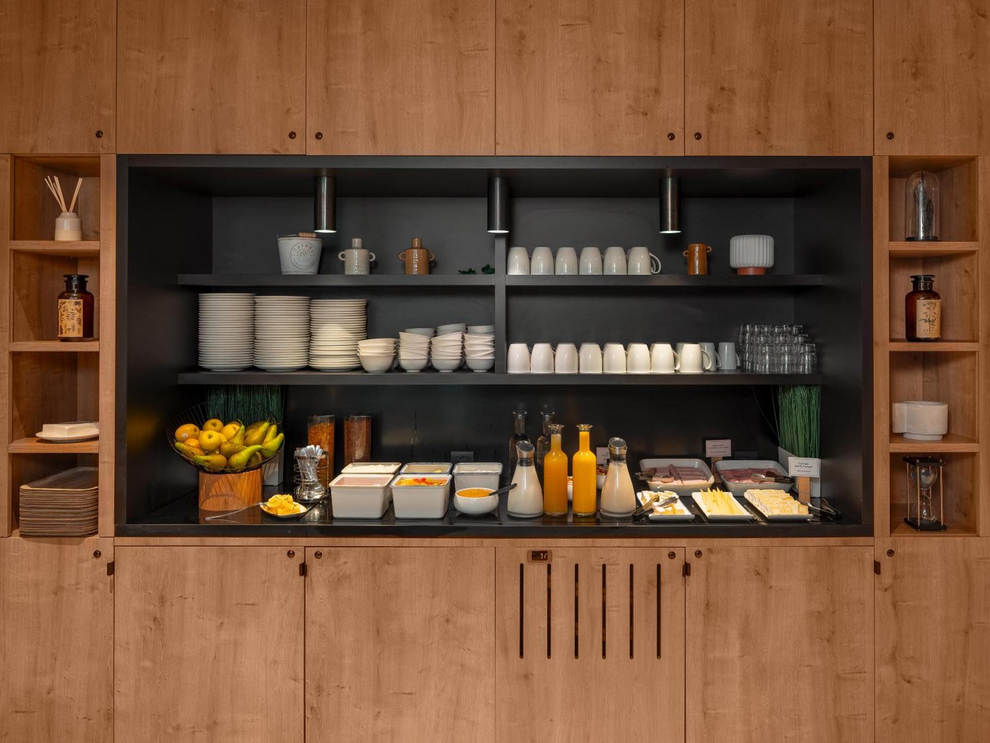 Ibis Gare Montparnasse Catalogne Hotel