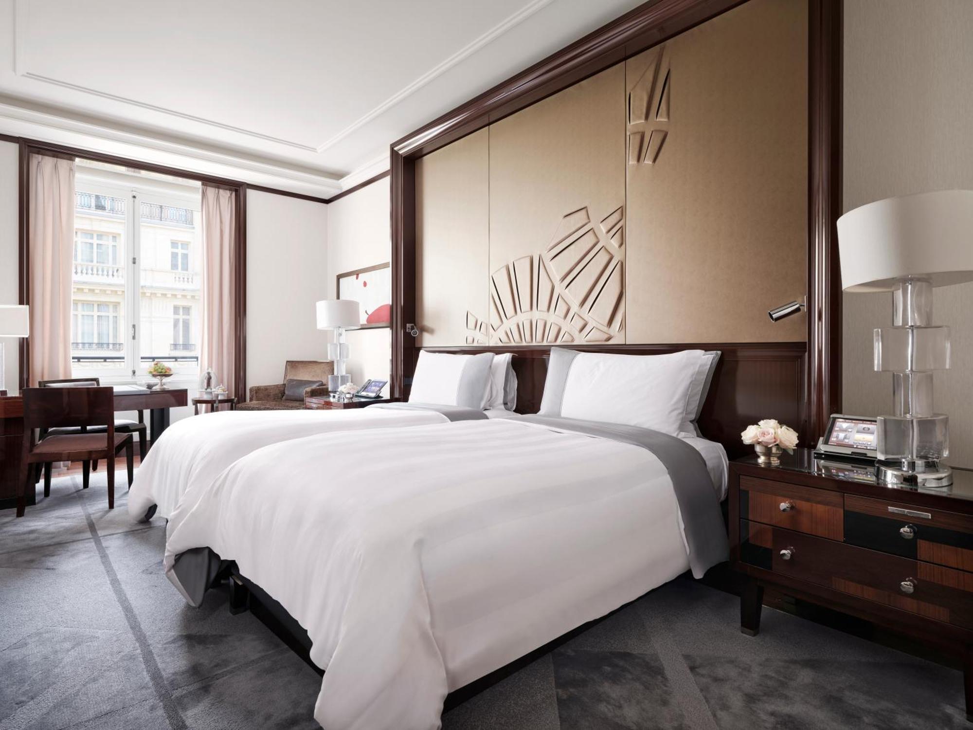 The Peninsula 5* Paris