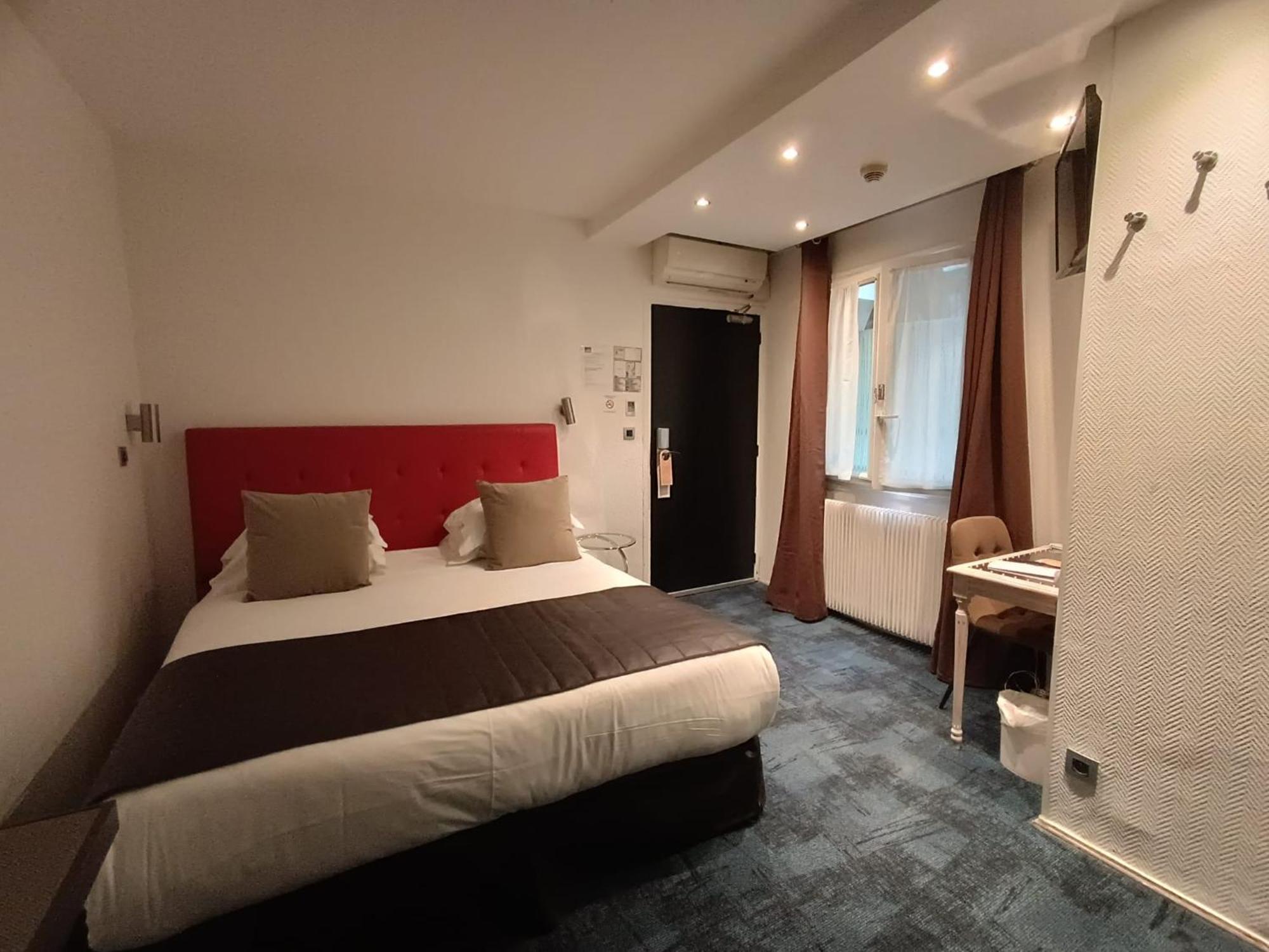 Hotel Aida Marais 3*
