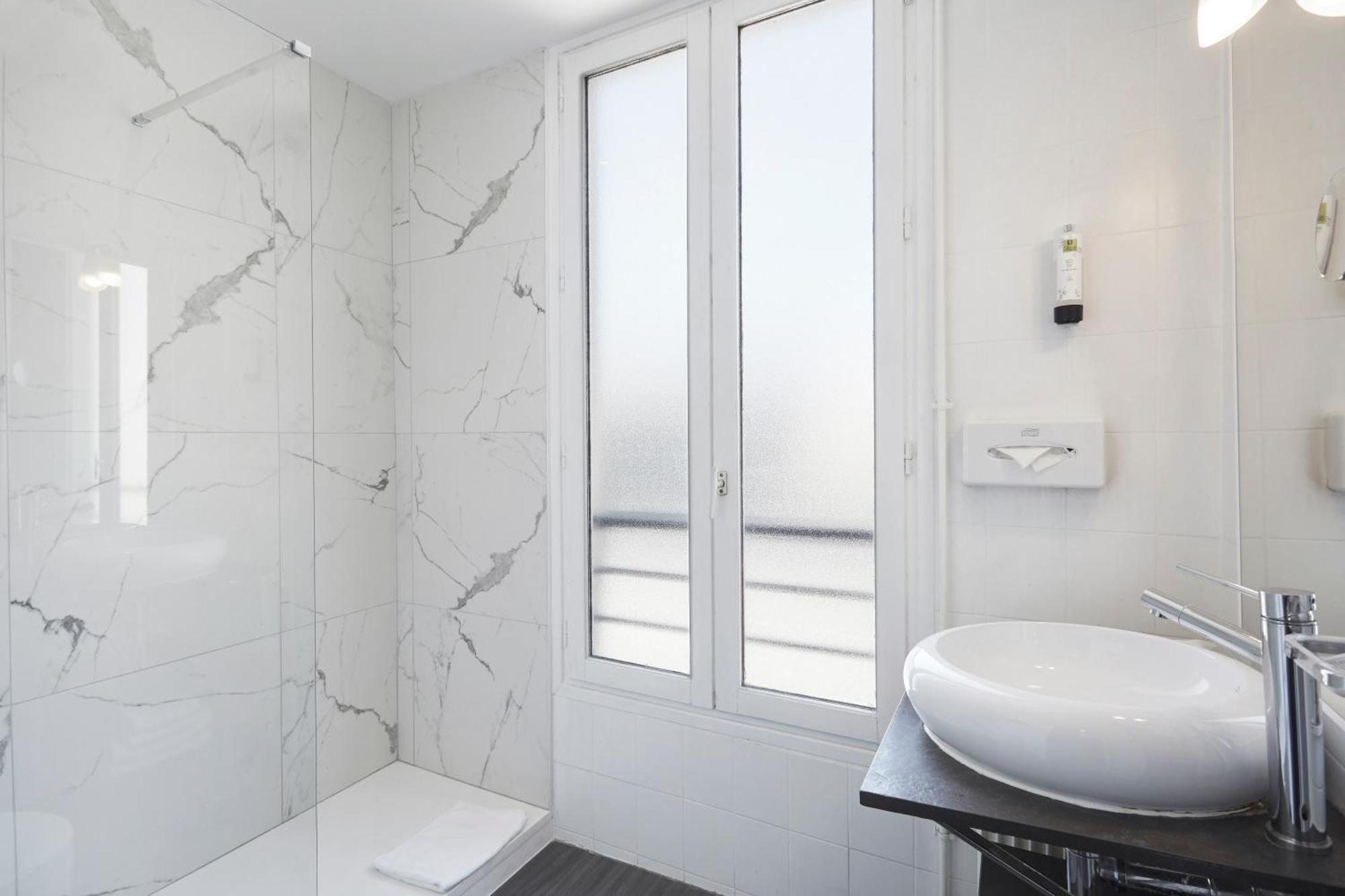 Hotel Jardin De Villiers Paris