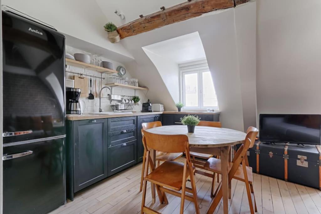 Mykeypers - Fantastic Designed Parisan Loft 2br/6p- Le Marais * Paris