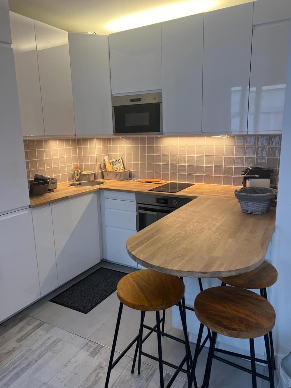 Montmartre Sacre Coeur Refait A Neuf 18eme - 4 P Apartment Paris
