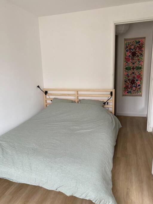 2 Pieces Lumineux Proche Du Parc Buttes Chaumonts Apartment Paris