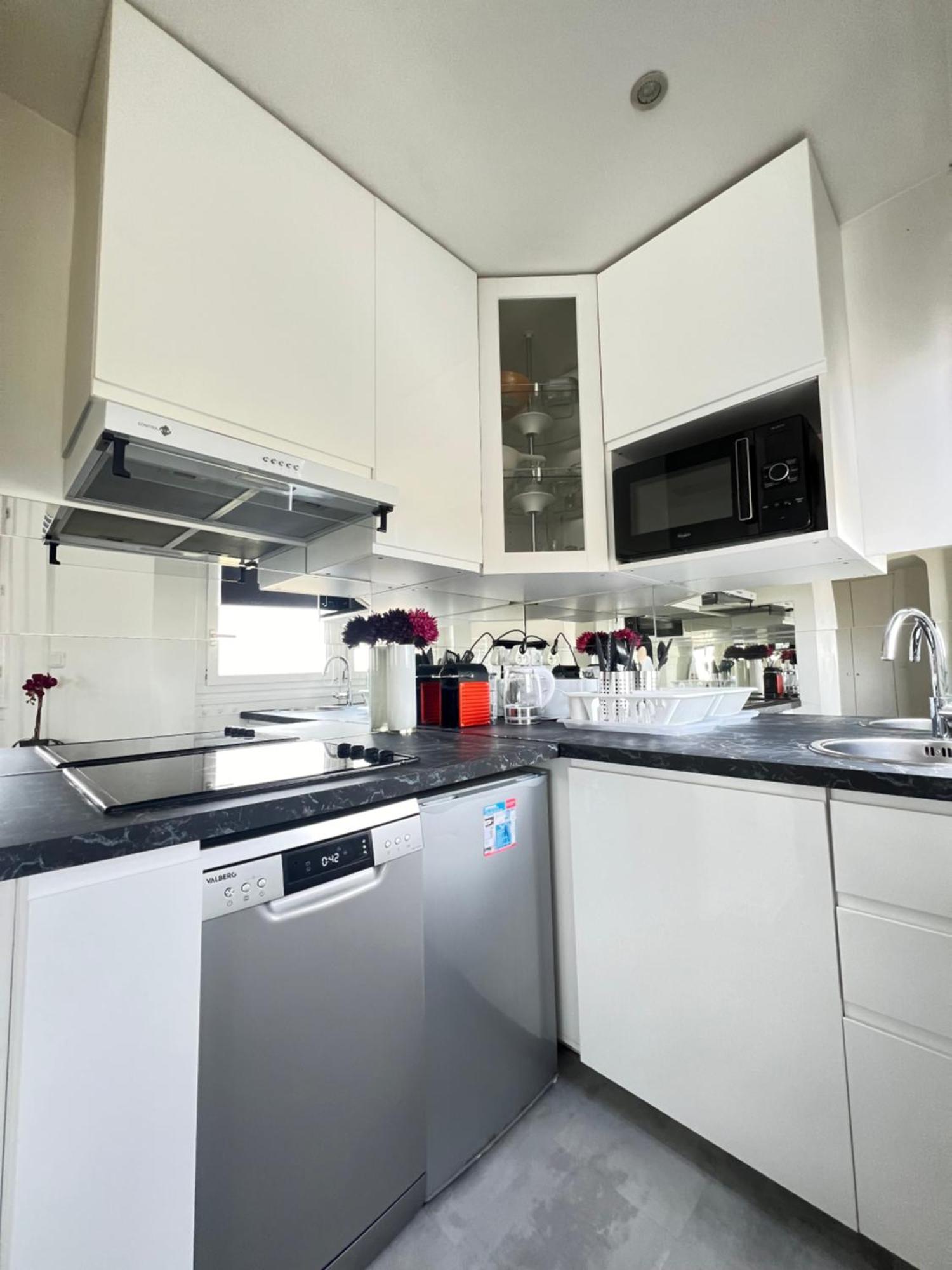 Apartamento In With View, 15min Direct To Center *