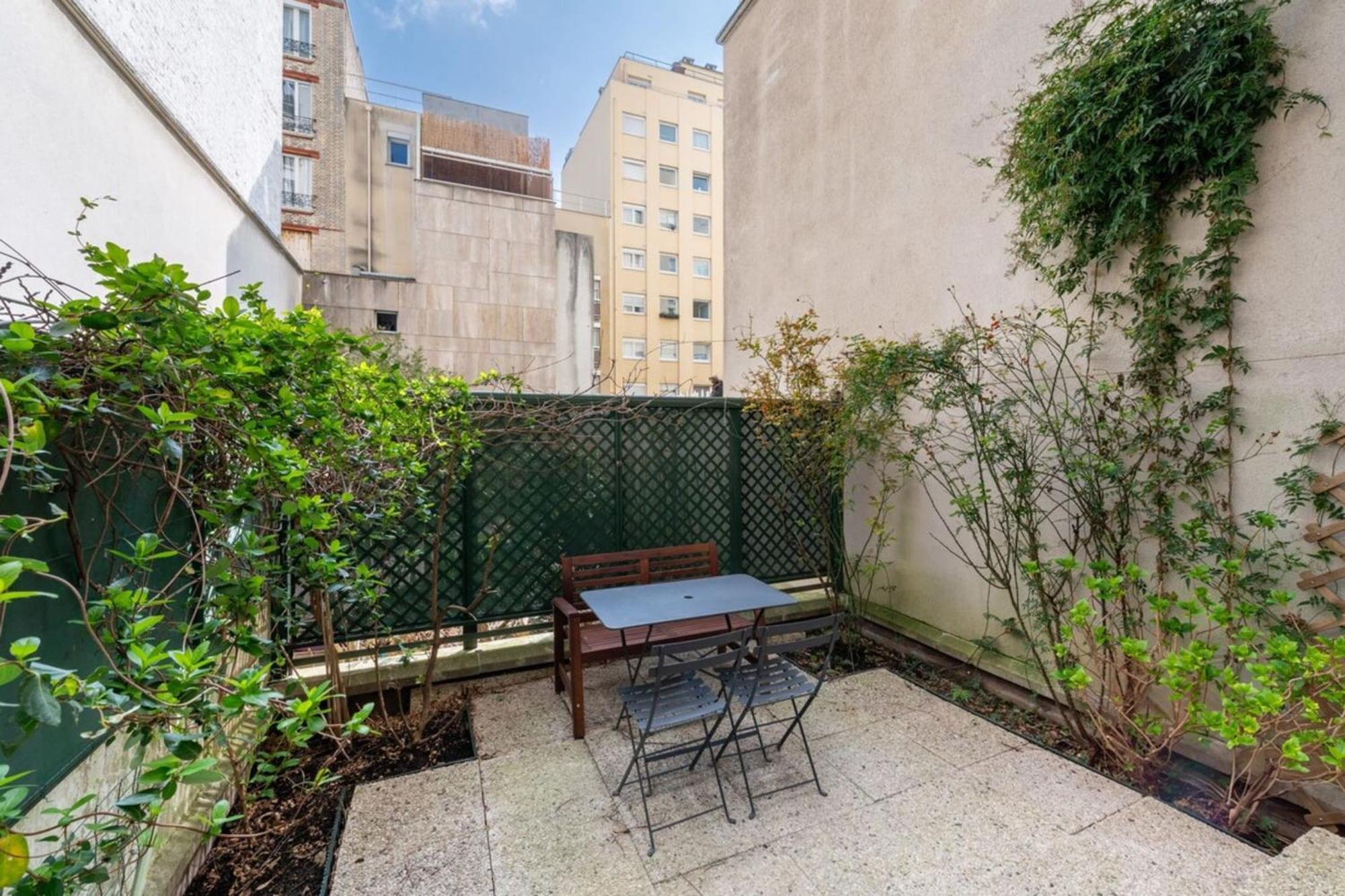 Urban & Stylish W Gardennation Apartment