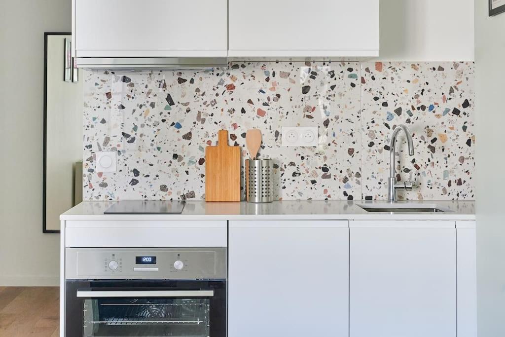 Luxury 10 Min From Eiffel Tower Apartment