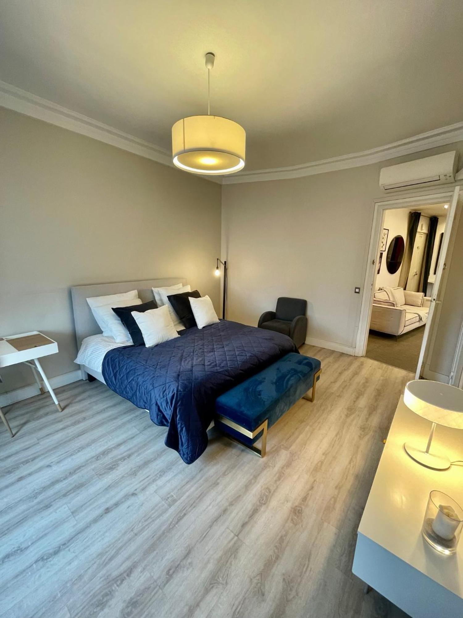 Luxury Times Square District Apartment