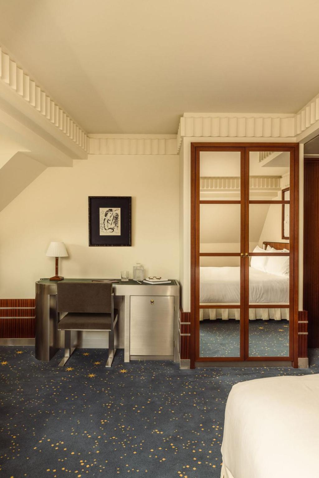 Hotel Des Grands Voyageurs Paris