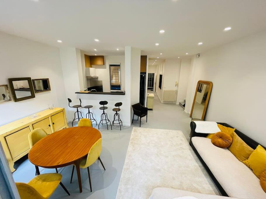 6 Pieces / 5 / Calme / Rdc Apartment Paris